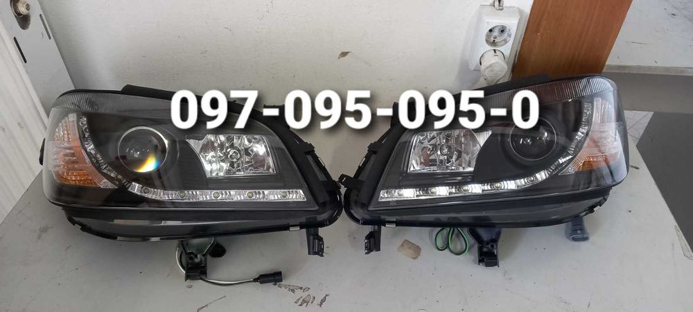 Фари передні / задні OPEL ZAFIRA 04.99-06.05  	LPOP42 - пара
