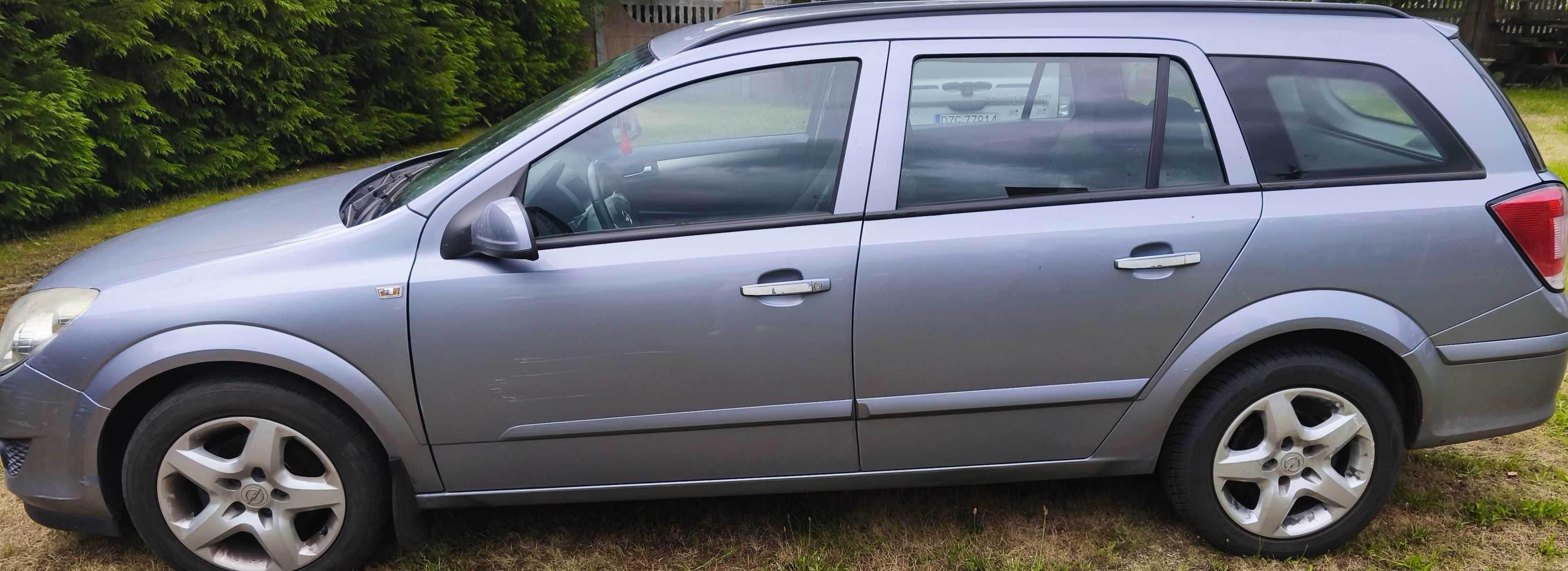 Opel Astra H 1,4 benzyna