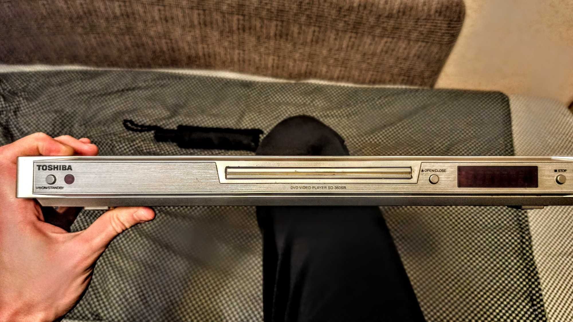 DVD відео програвач TOSHIBA SD-360SR