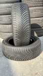 Pneus 215/55zr17 Kumho Solus 4S HA32 4 Seasons com 75% piso