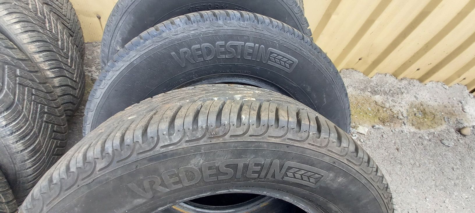 Комплект літньої ризини 175/70R14 VREDESTEIN