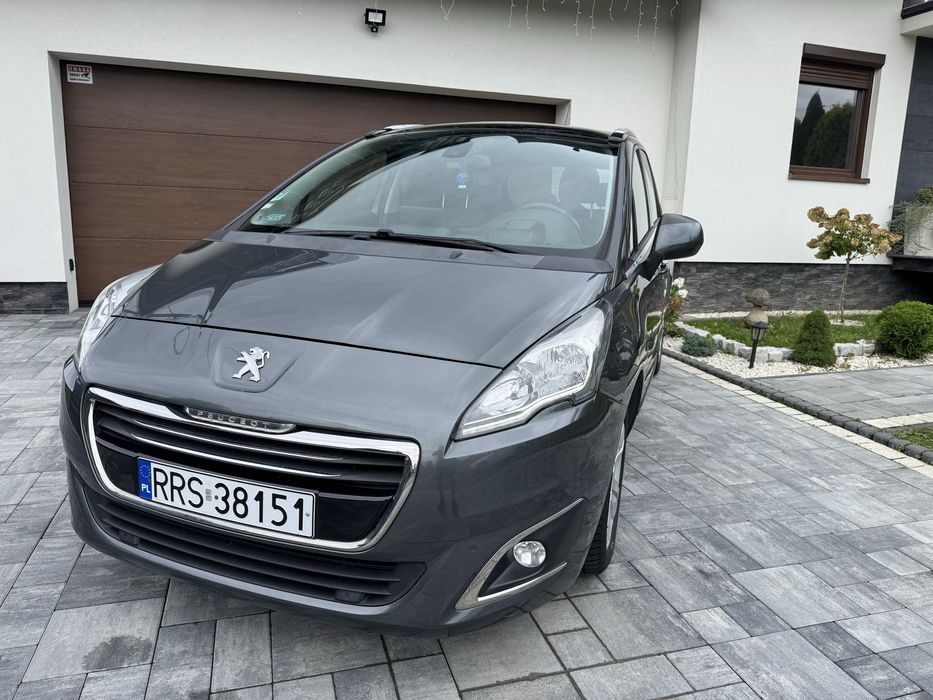 Peugeot 5008/Panorama /1.6 HDI /2014 R/Automat/Lift