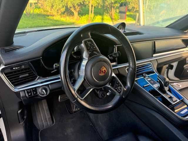 Porsche Panamera 4 E-hybrid Full