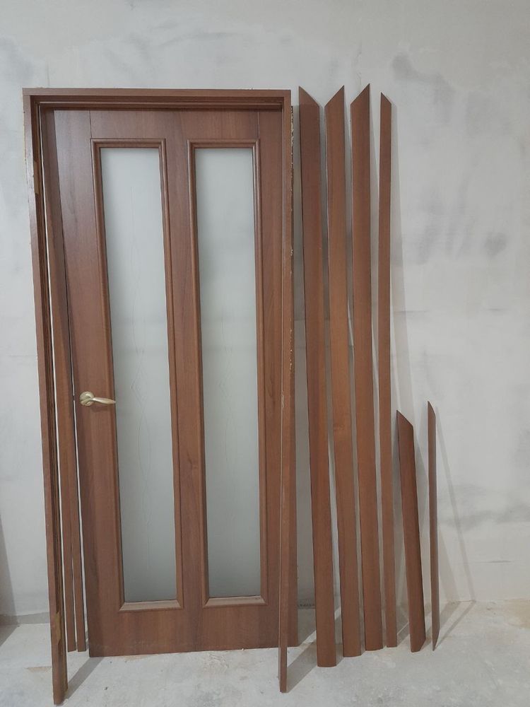 продам міжкімнатні двері