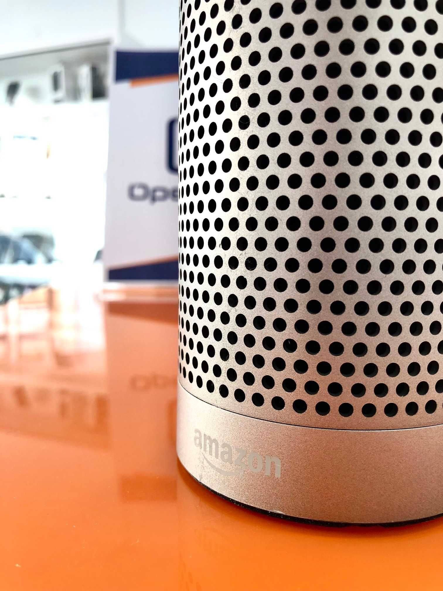 Coluna Inteligente Amazon Echo Plus 1ª Gen Prateado Grade C - Garantia