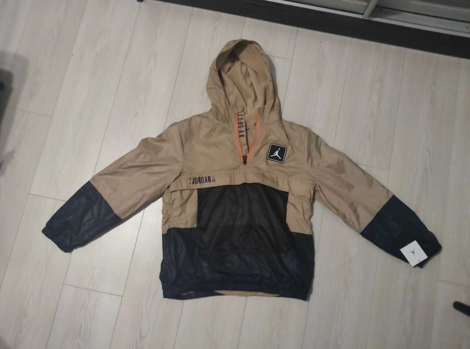 Анорак  JORDAN на 12 років. Новий