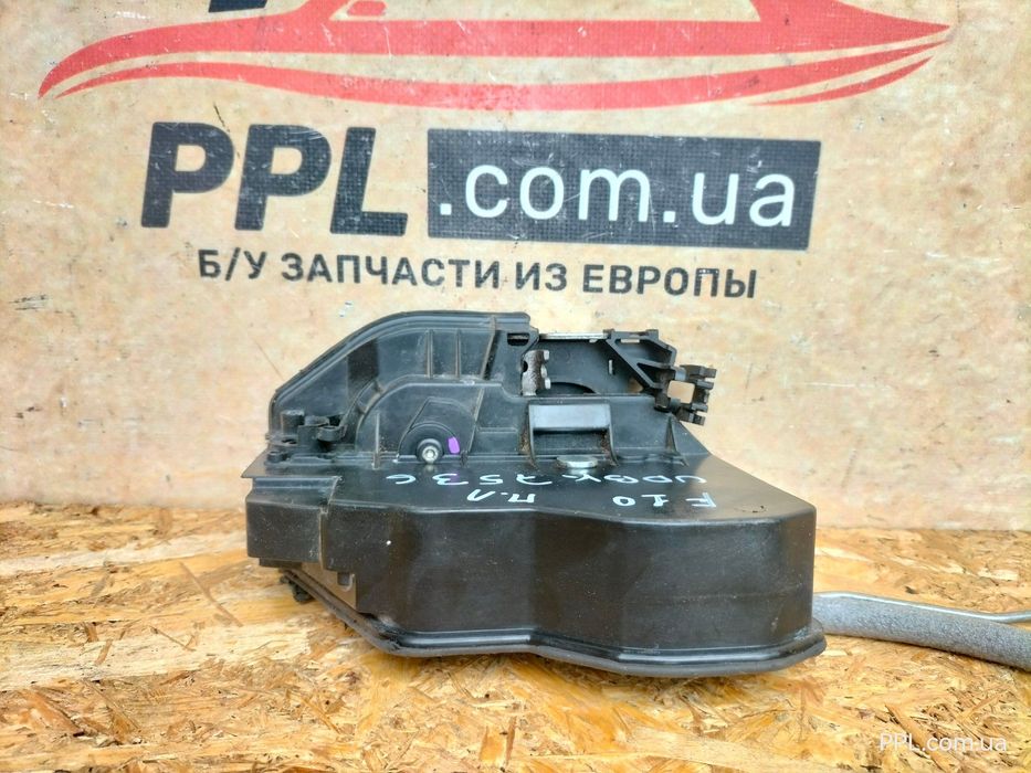 BMW 5 F10 F11 2009-2017 замок двери передней левой 4 pin