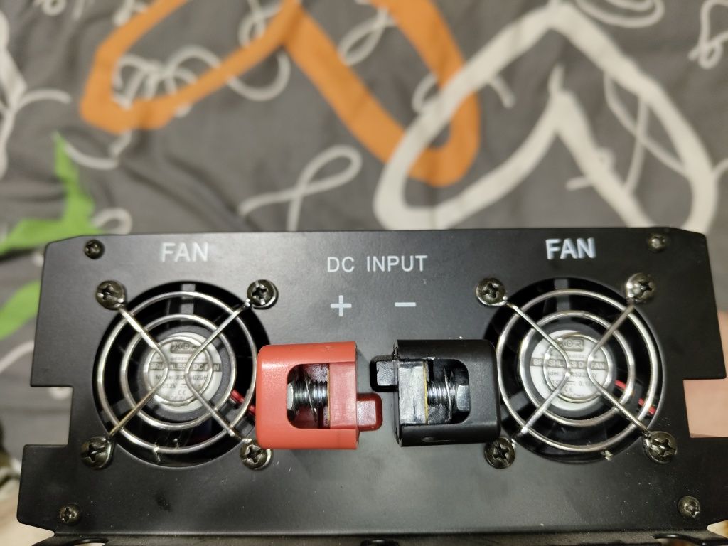 Інвертор Green Cell INV10 ACE 12 V Modified Sine Wave Inverter Man