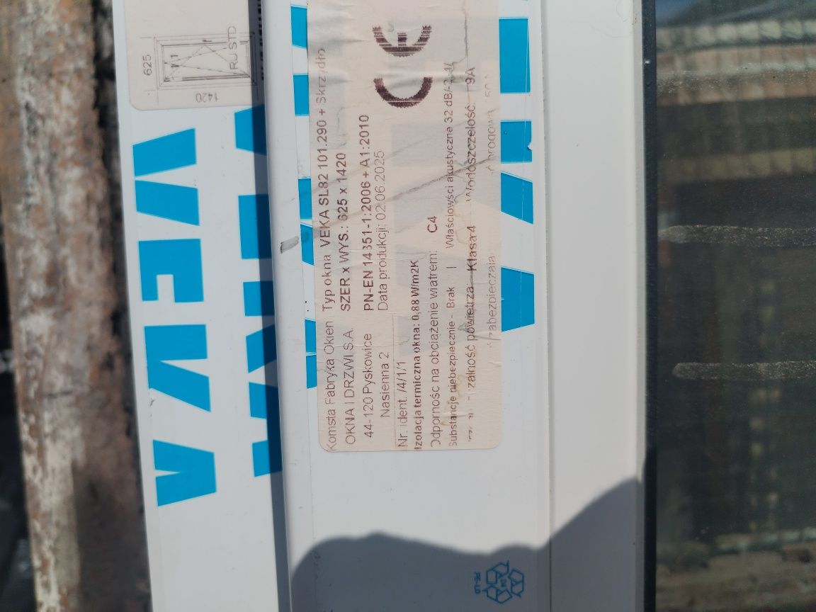 Nowe okno 3 szybowe Veka
