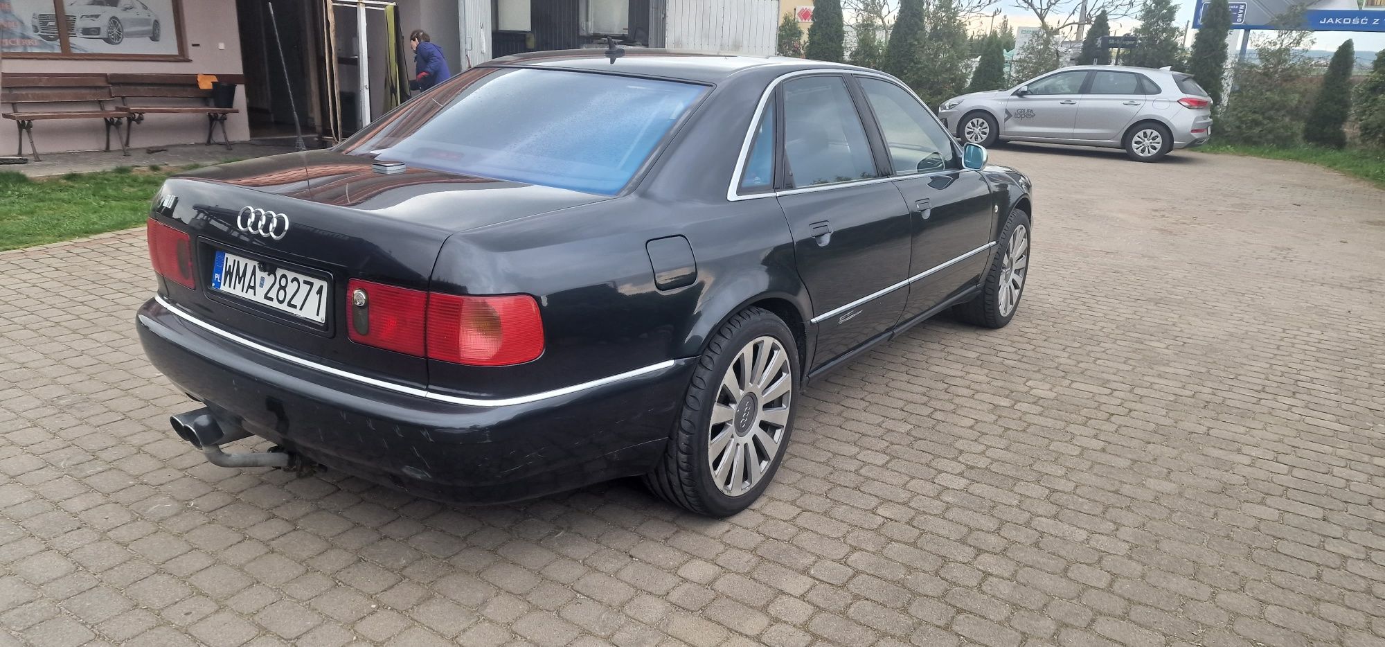 AUDI S8 D2 przed lift