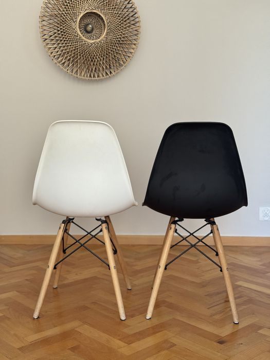 Komplet 2 krzeseł Eames DSW czarne i białe - plastikowe kubełkowe
