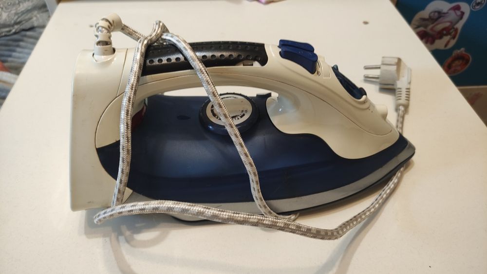 Утюг Elenberg читайте описание