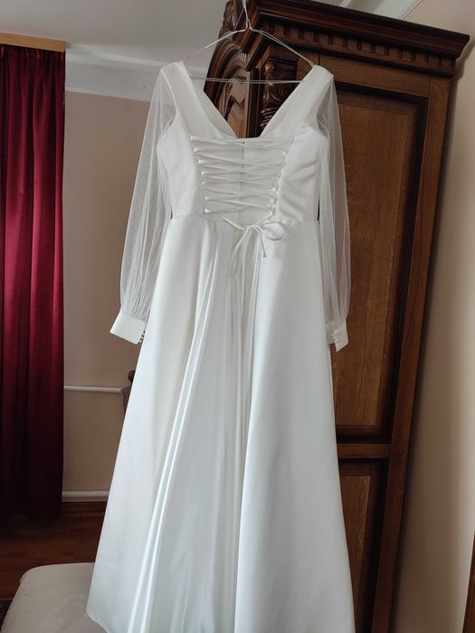 Продам весільну сукню або здам в оренду