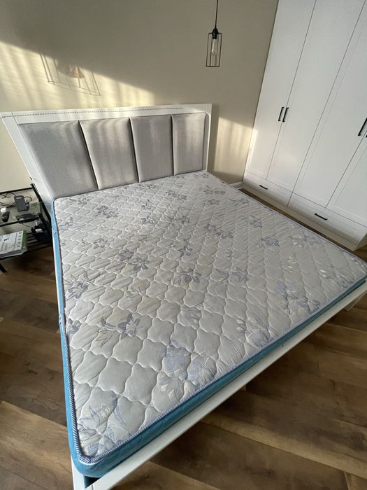 Продам матрас 180х200