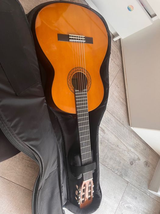 Gitara Yamaha c40