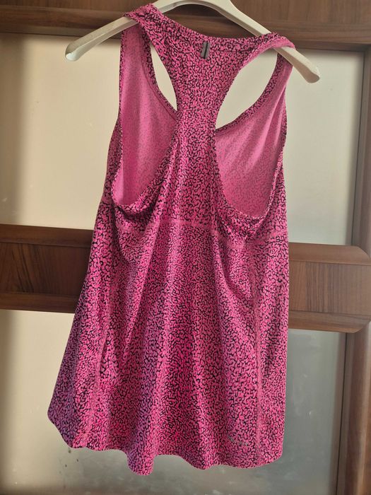 Bokserka nike dry fit..na trenig w silowni lub bieganie po lesie