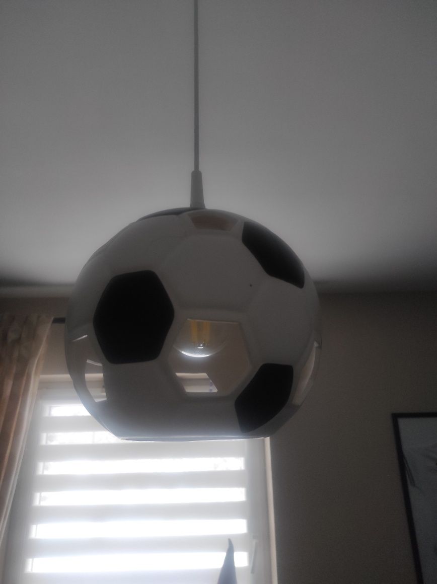 Lampa żyrandol piłka