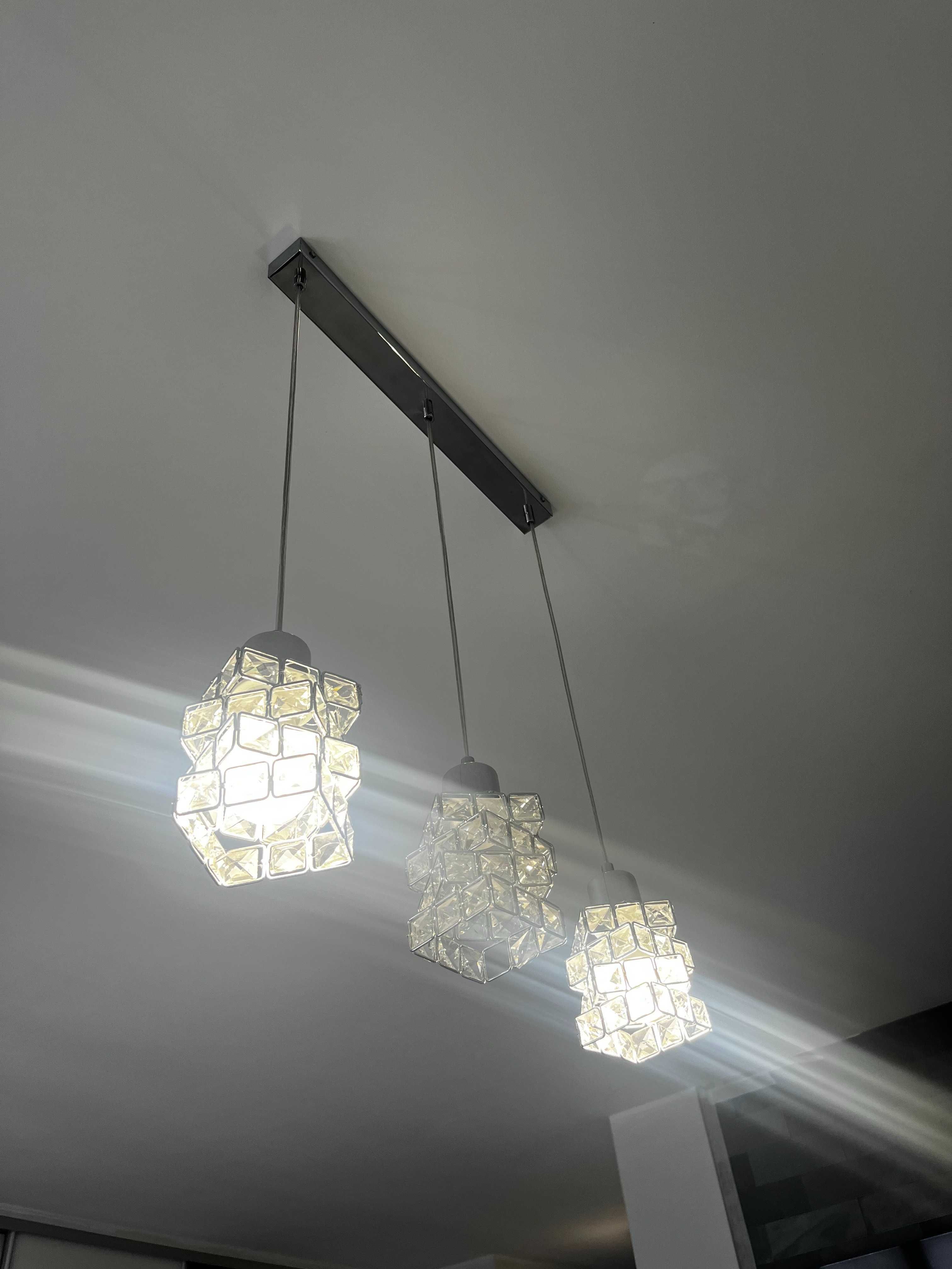 Lampa wisząca do salonu lub kuchni