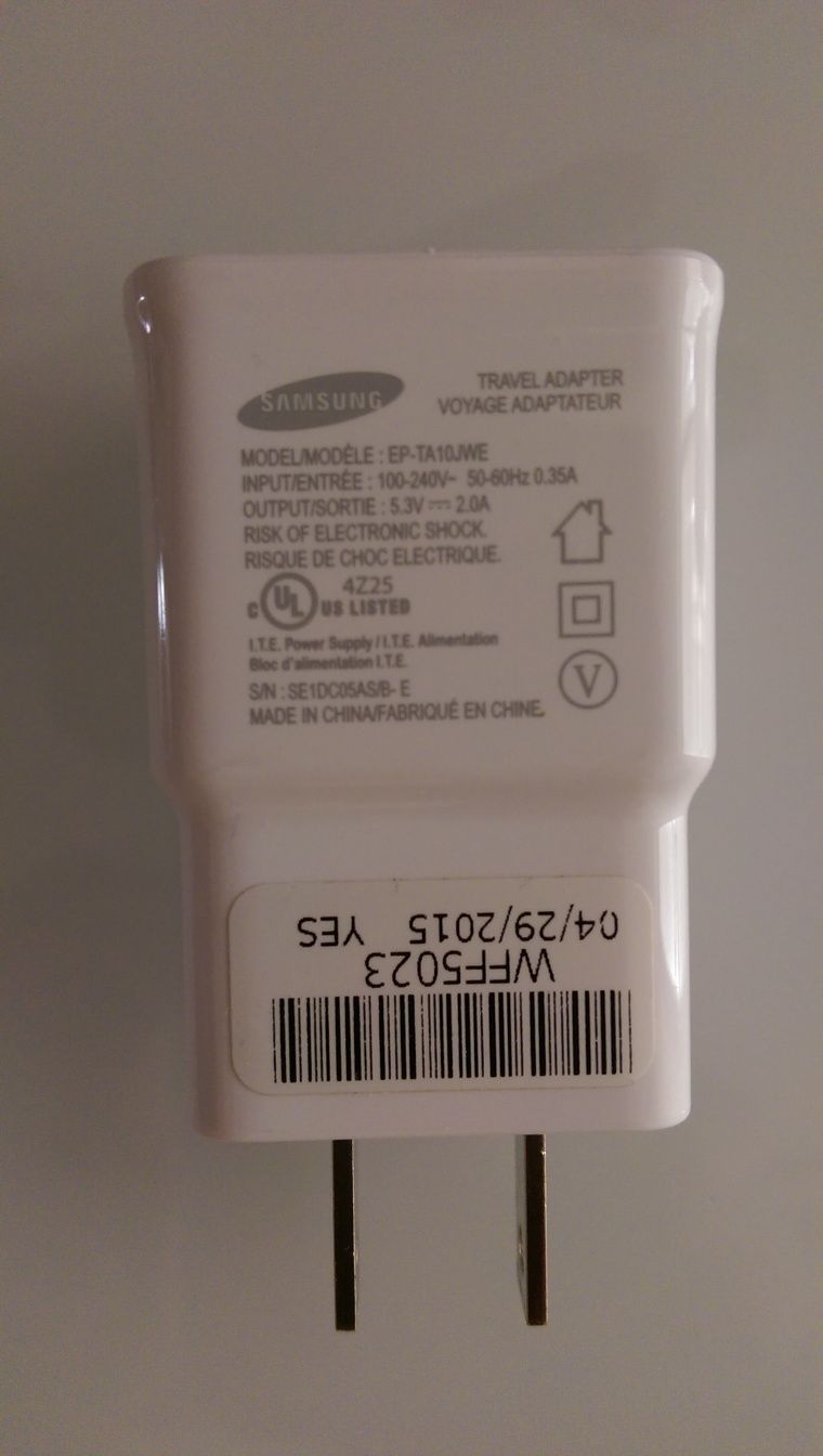 Samsung Traveler Adapter com cabo incluído