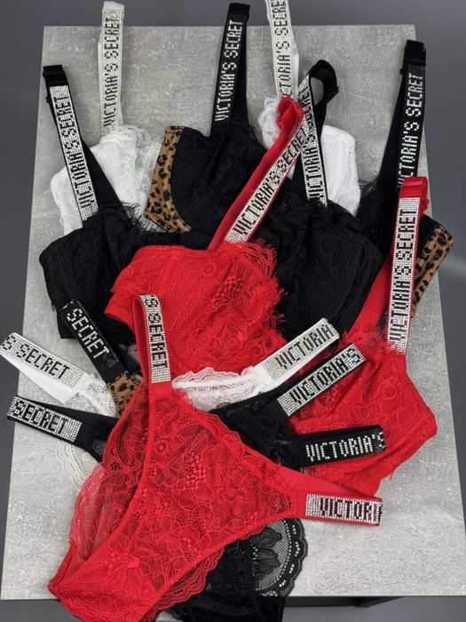 Комплект Victoria's Secret білизна