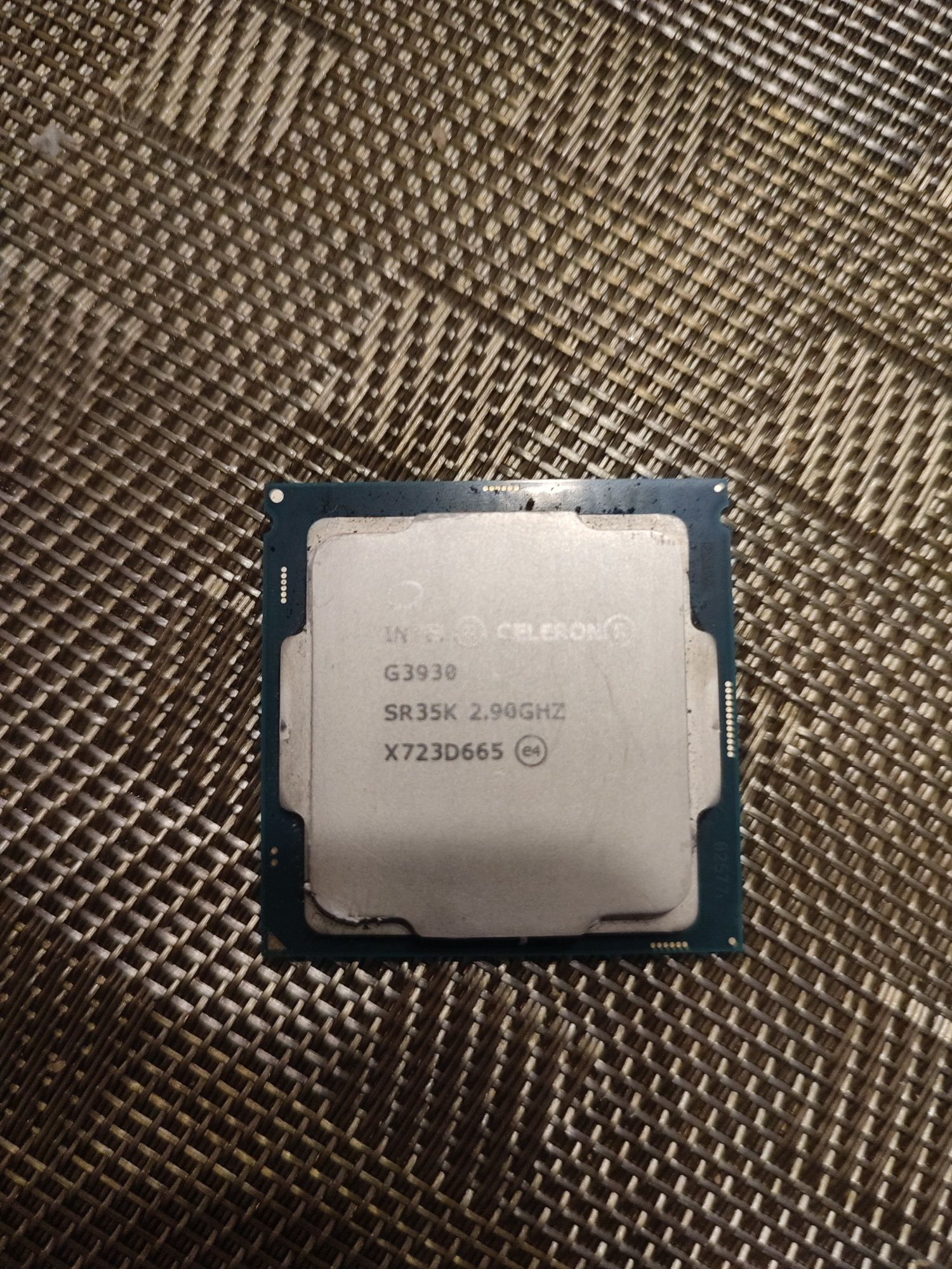 Процесор Intel Celeron g3930 (2/2)