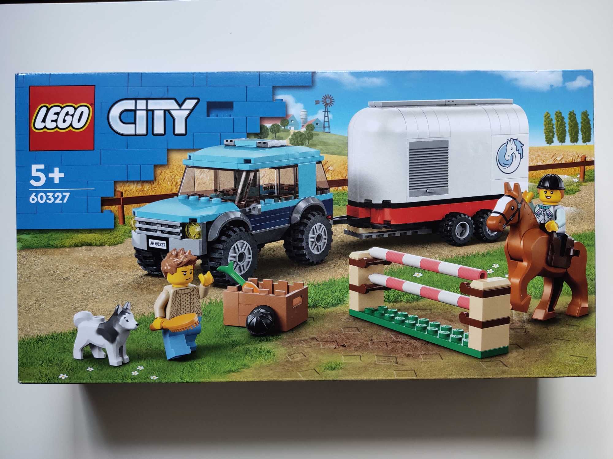 LEGO City 60327 Przyczepa do przewozu koni