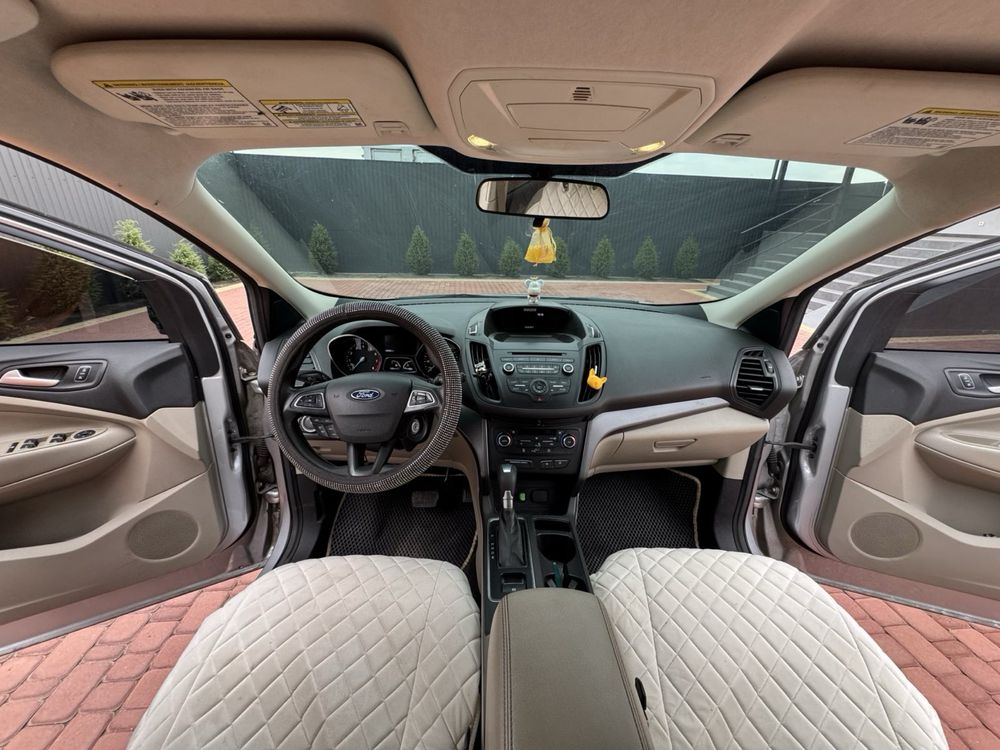 Ford Escape 2017 року