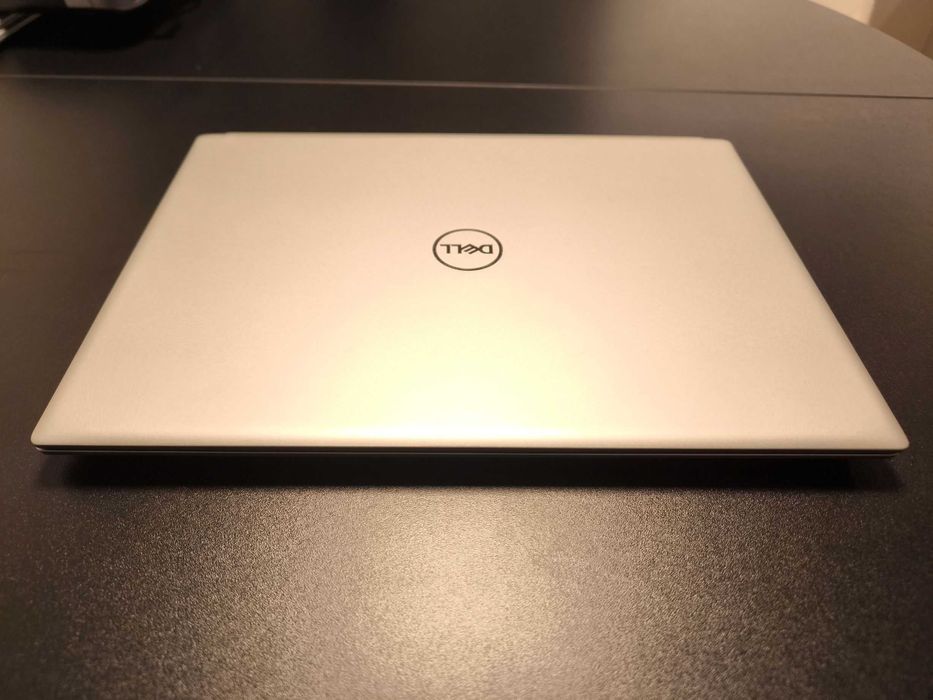 Laptop Dell Inspiron 5425- 5795 AMD Ryzen 7 16 GB /512 GB srebrny 14 "