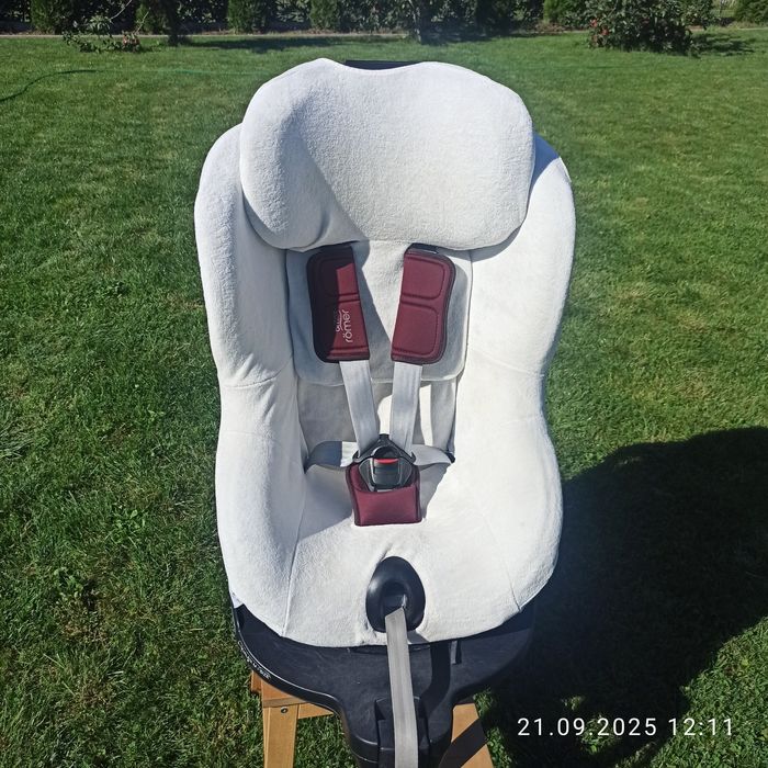 Fotelik Romer Britax DUALFIX M i-SIZE obrotowy Bordowy