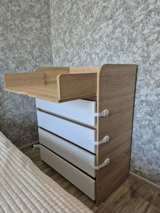 Пеленальний комод