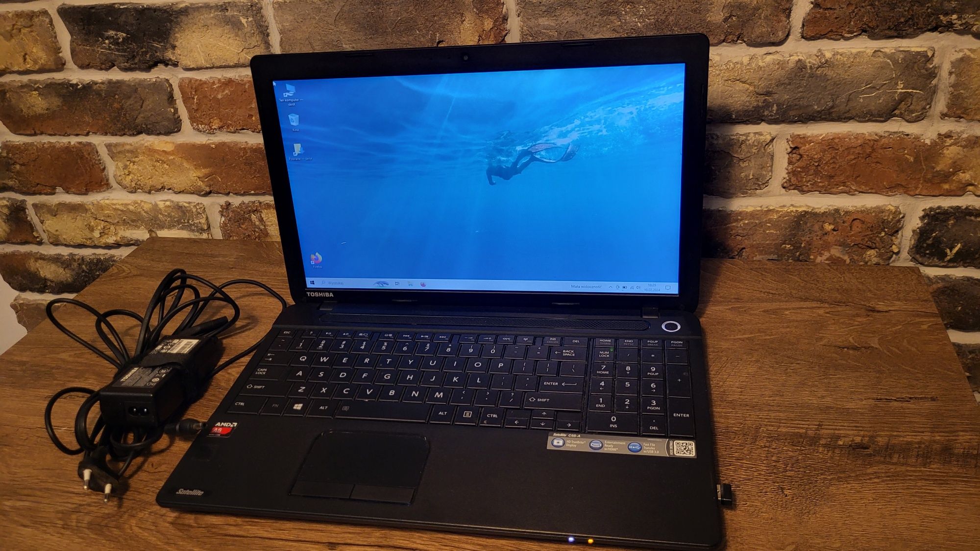 Laptop Toshiba Satelite C55-A 4gb ram win10 dysk SSD bateria bdb