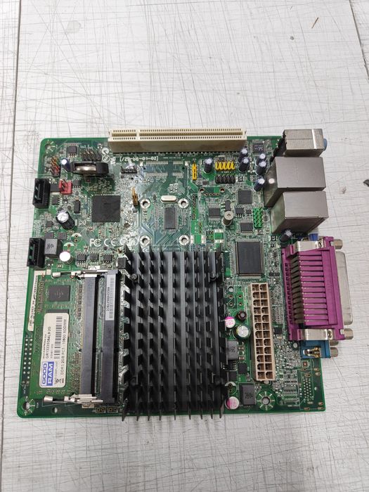 Материнская плата Intel, блок питания 360w, ОЗУ 2гб