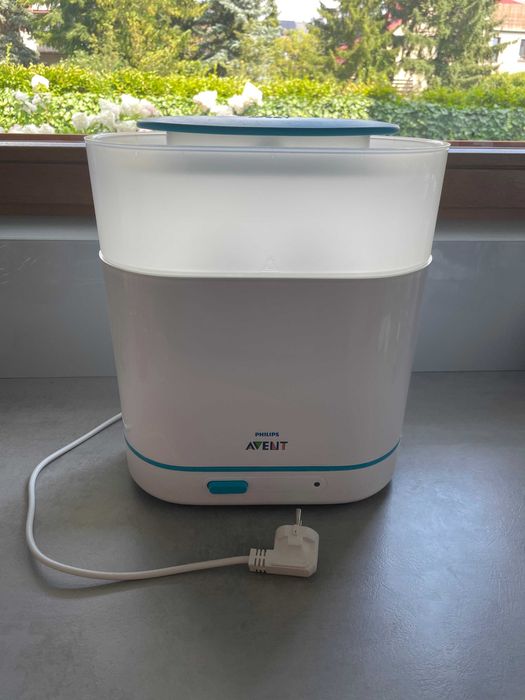 Parowy sterylizator do butelek Philips Avent SCF284