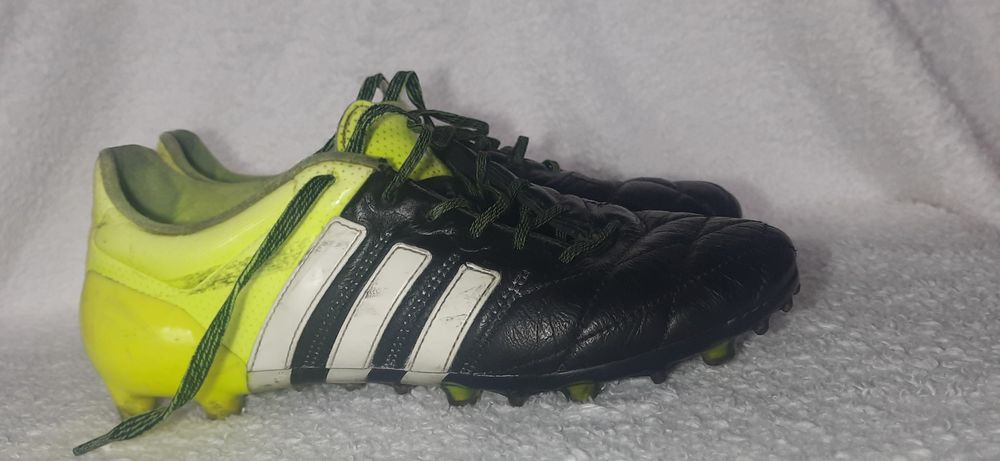 Бутси Adidas оригінальні , копи 39 р