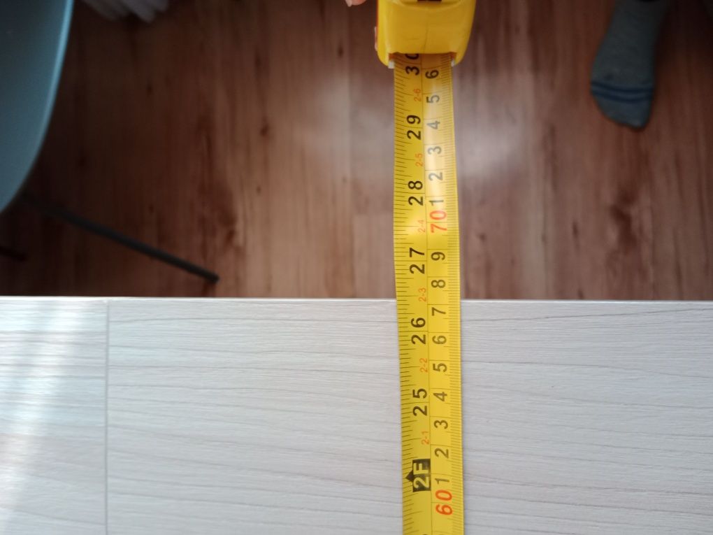 Stół rozkladany plus krzesła