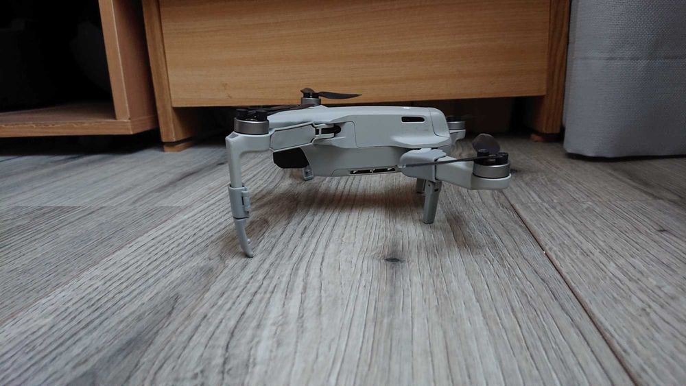 Dron DJI Mavic Mini 1 + 3 akumulatory + case + nóżki
