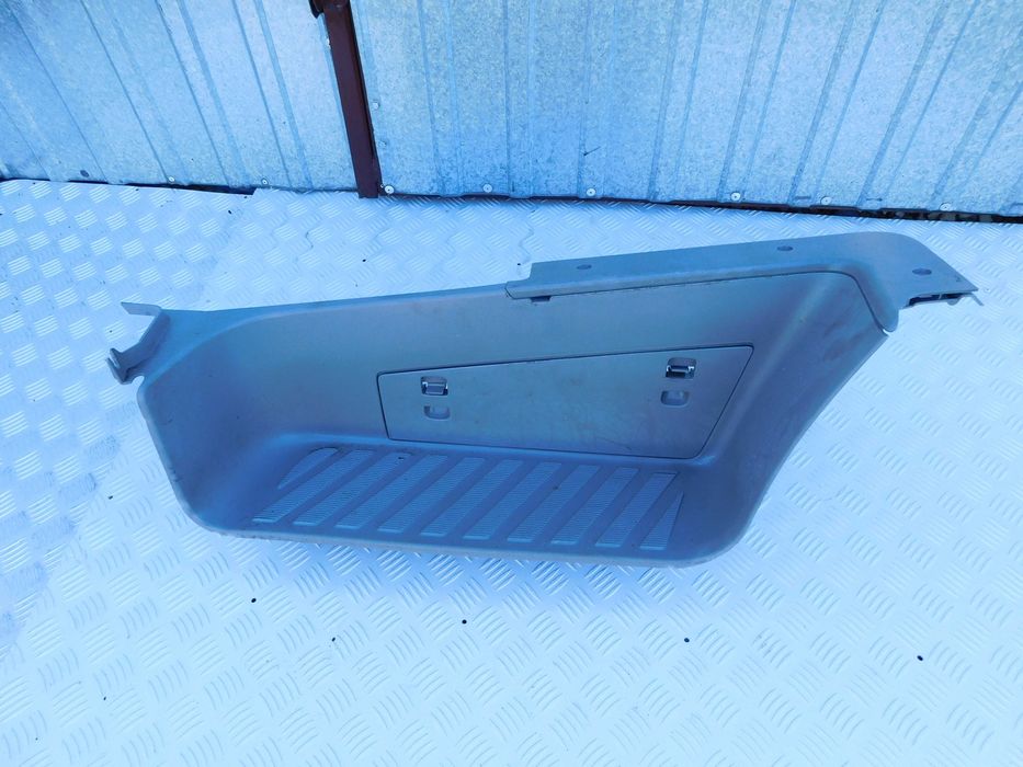 Mercedes Sprinter 906 VW Crafter próg stopień plastik prawy pasażera