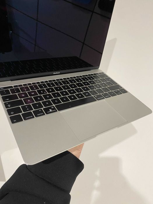 MacBook (Retina, 12-inch, Early 2015) Silver Wi-Fi [A1534] Icloud OFF