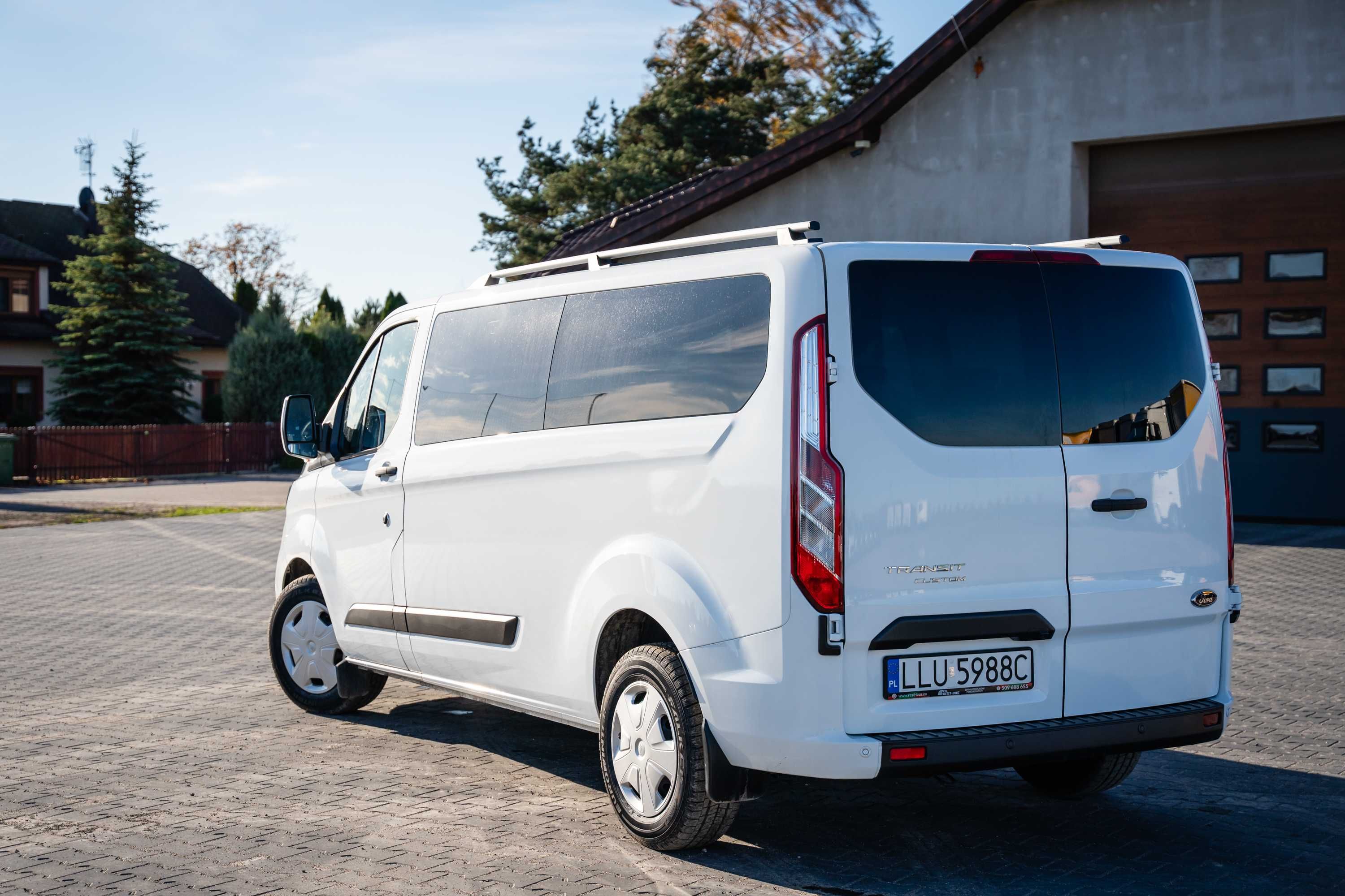 Bus 9-osobowy Wynajem do Wynajęcia Ford Transit Custom