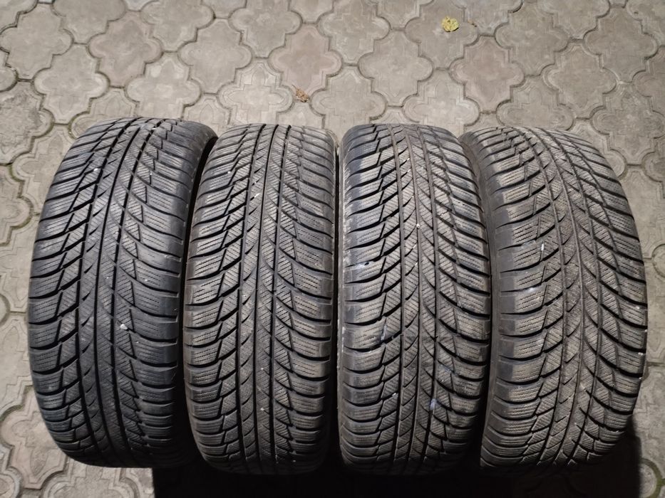 Резина 205 60 р16 Bridgestone Blizzak LM 001