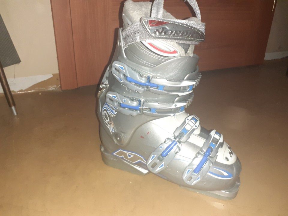 Buty narciarskie damskie
