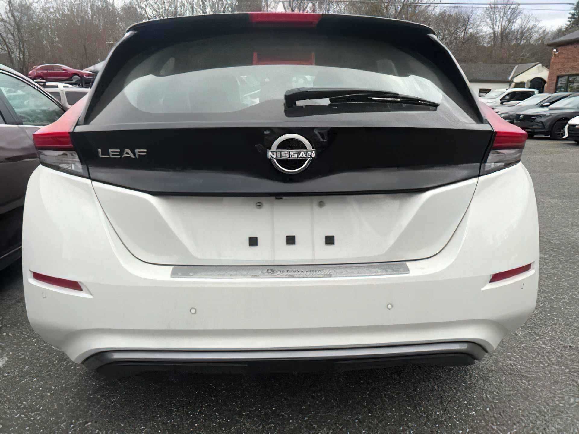 2023 Nissan LEAF