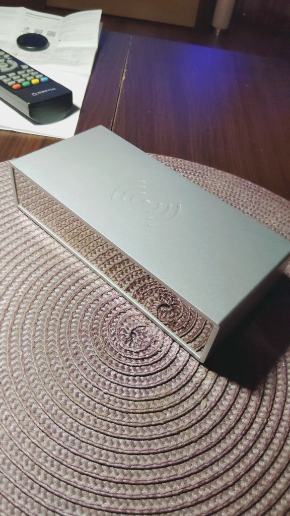 Ładowarka do telefonu szybka zegar budzik