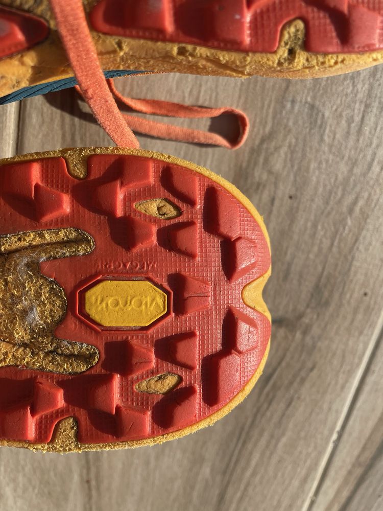 Hoka tecton x bom estado
