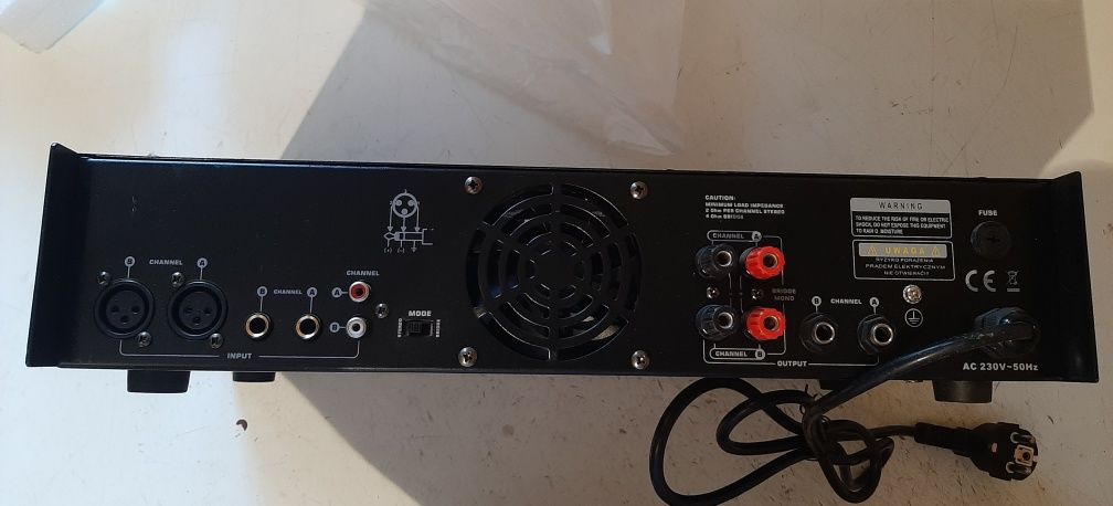 Wzmaczniacz estradowy voice kraft 400 w koncowka mocy mx-4