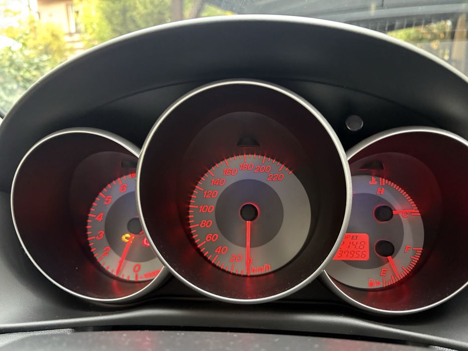 Mazda 3 2.0 +LPG