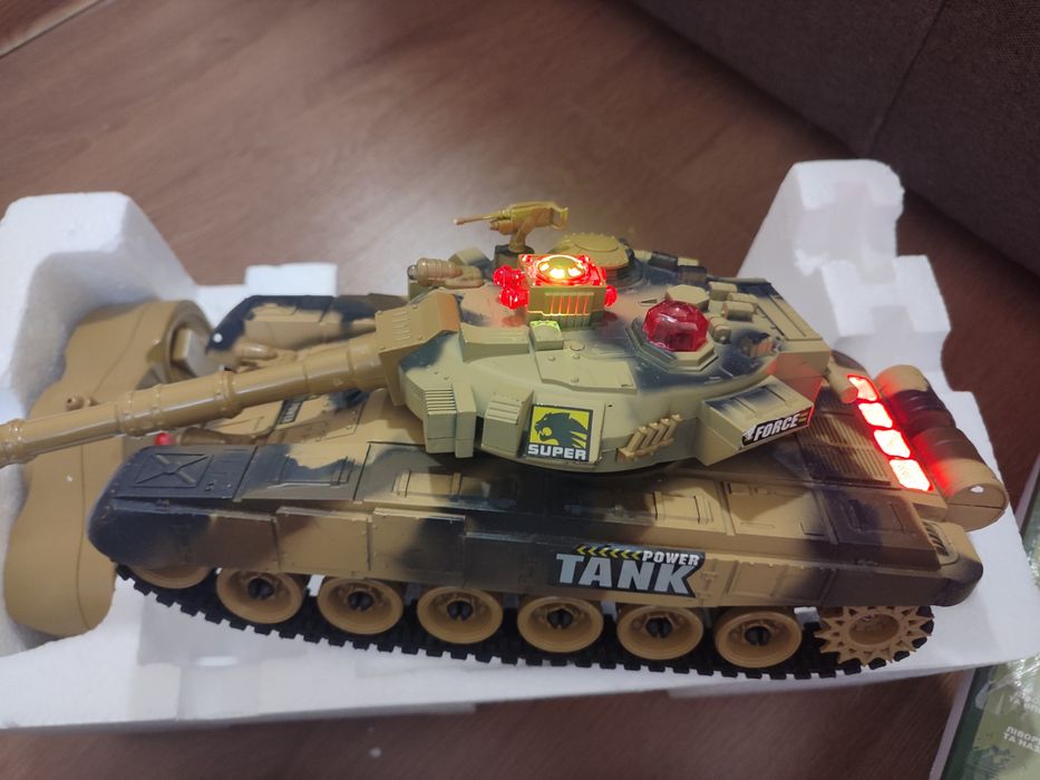 Світ танків іграшка