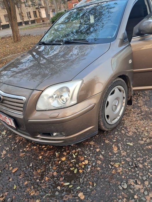 Тойота авенсіс,  автомат