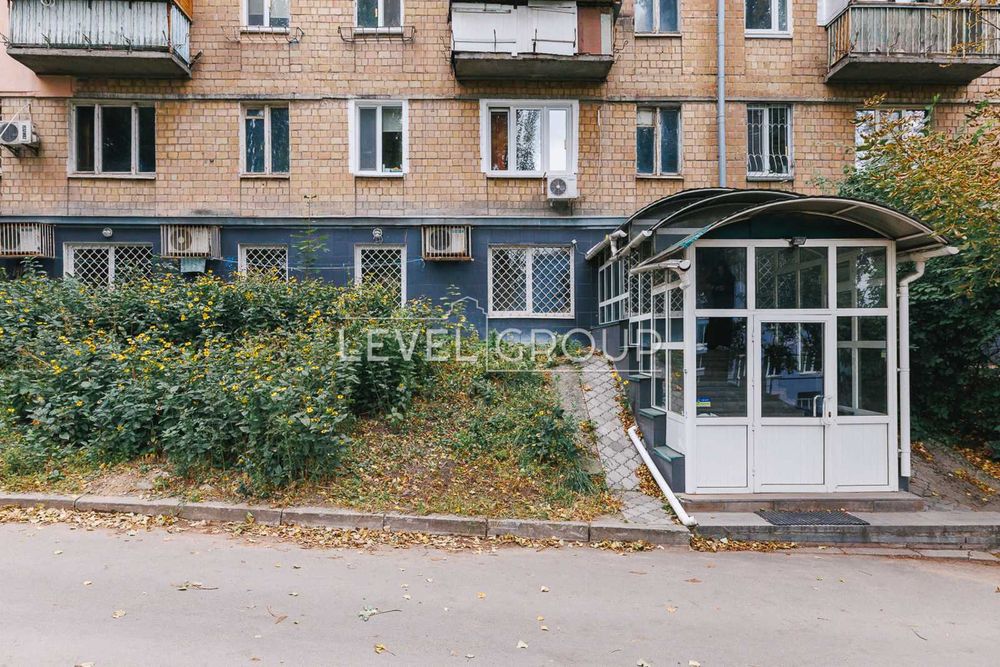 Продаж комерційного приміщення на Уманській