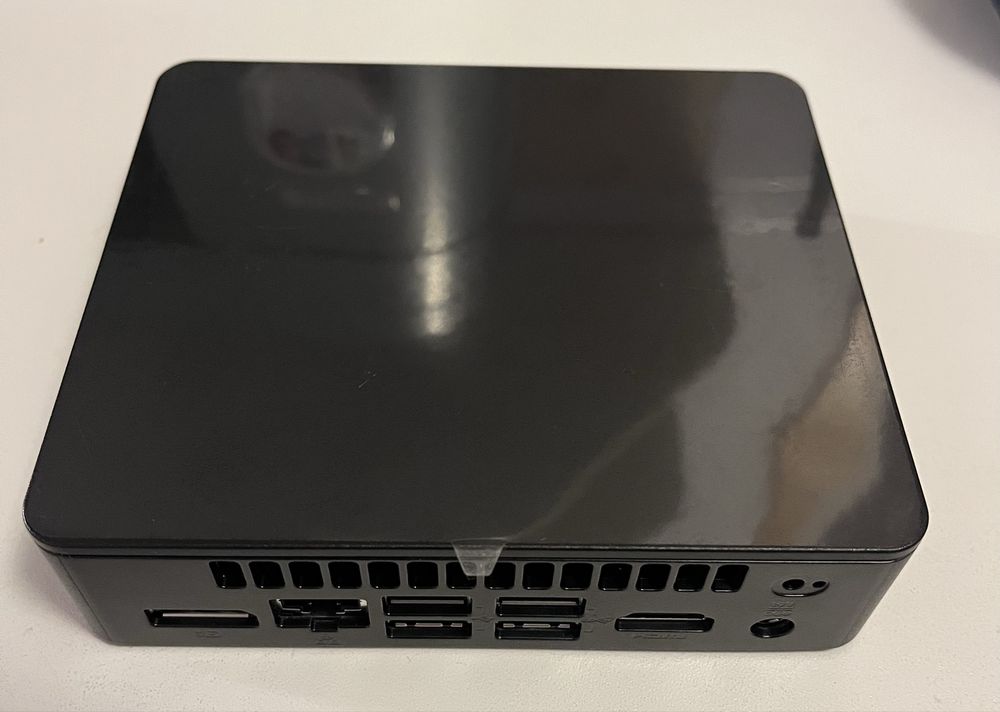 Мини ПК Intel NUC 11 essential mini PC kit 8 RAM